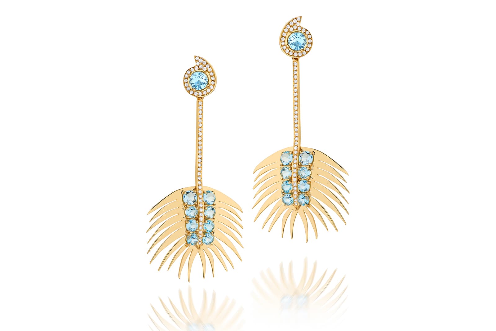  Carol Kauffmann 'Palm' long earrings from the 'Botanica' collection with diamonds and aquamarines in yellow gold