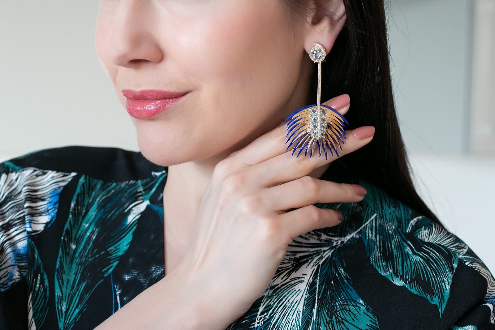 Carol Kauffmann 'Palm' long earrings from the 'Botanica' collection with diamonds and aquamarines in nano-ceramic coated silver and yellow gold