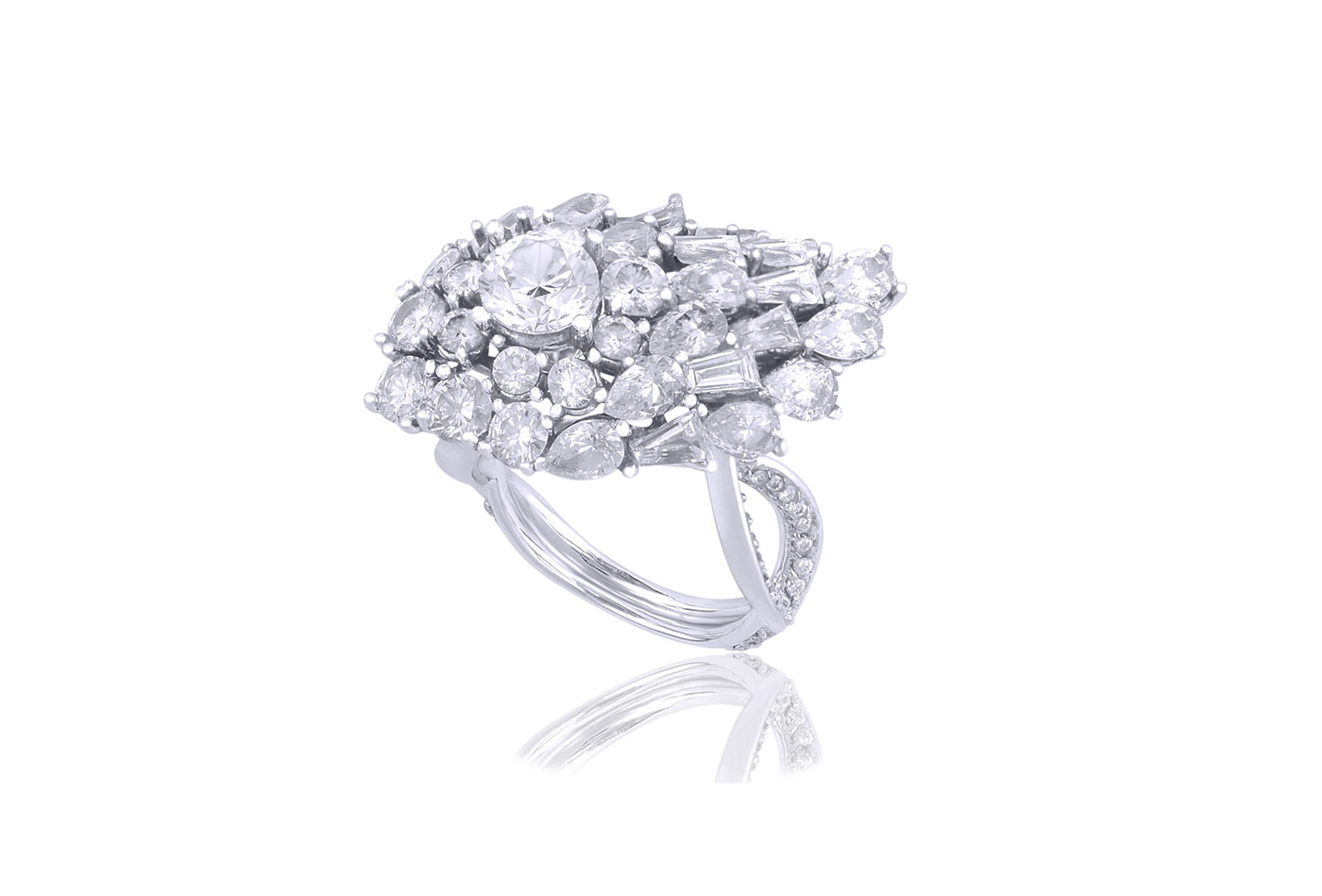  Harakh 'Peacock' ring with diamonds in white gold