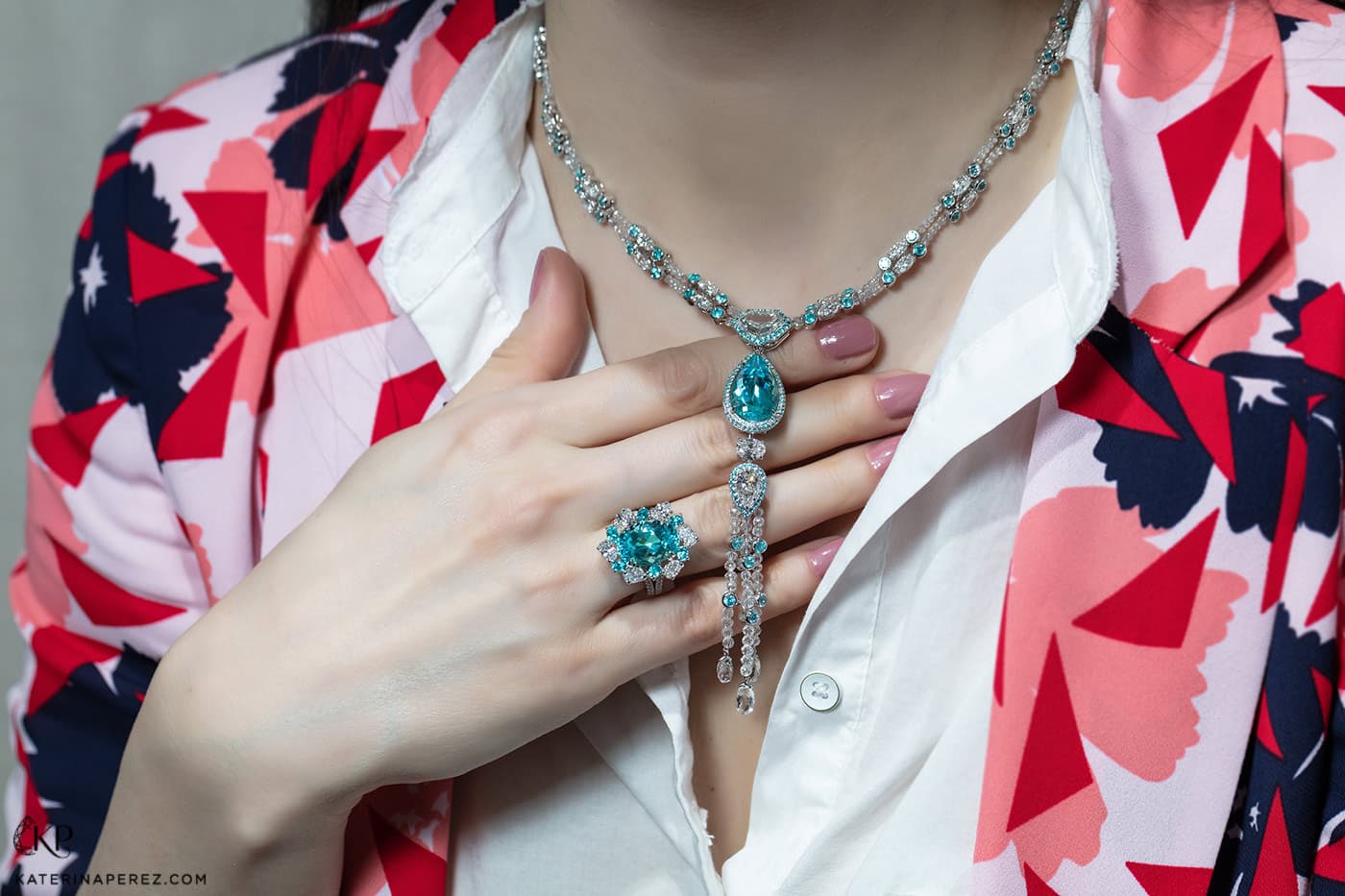  Dehres necklace with Mozambique greenish blue tourmaline, weighing 7.50 carats, 6ct  Brazilian paraibas and 28.30ct diamonds, and ring with 6.80ct Mozambique tourmaline, 0.75ct Paraiba tourmaline, and 2.70ct diamonds 