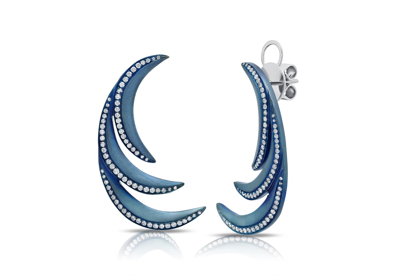  Graziela Gems 'Titanium' collection large blue earcuffs with diamonds in titanium and white gold