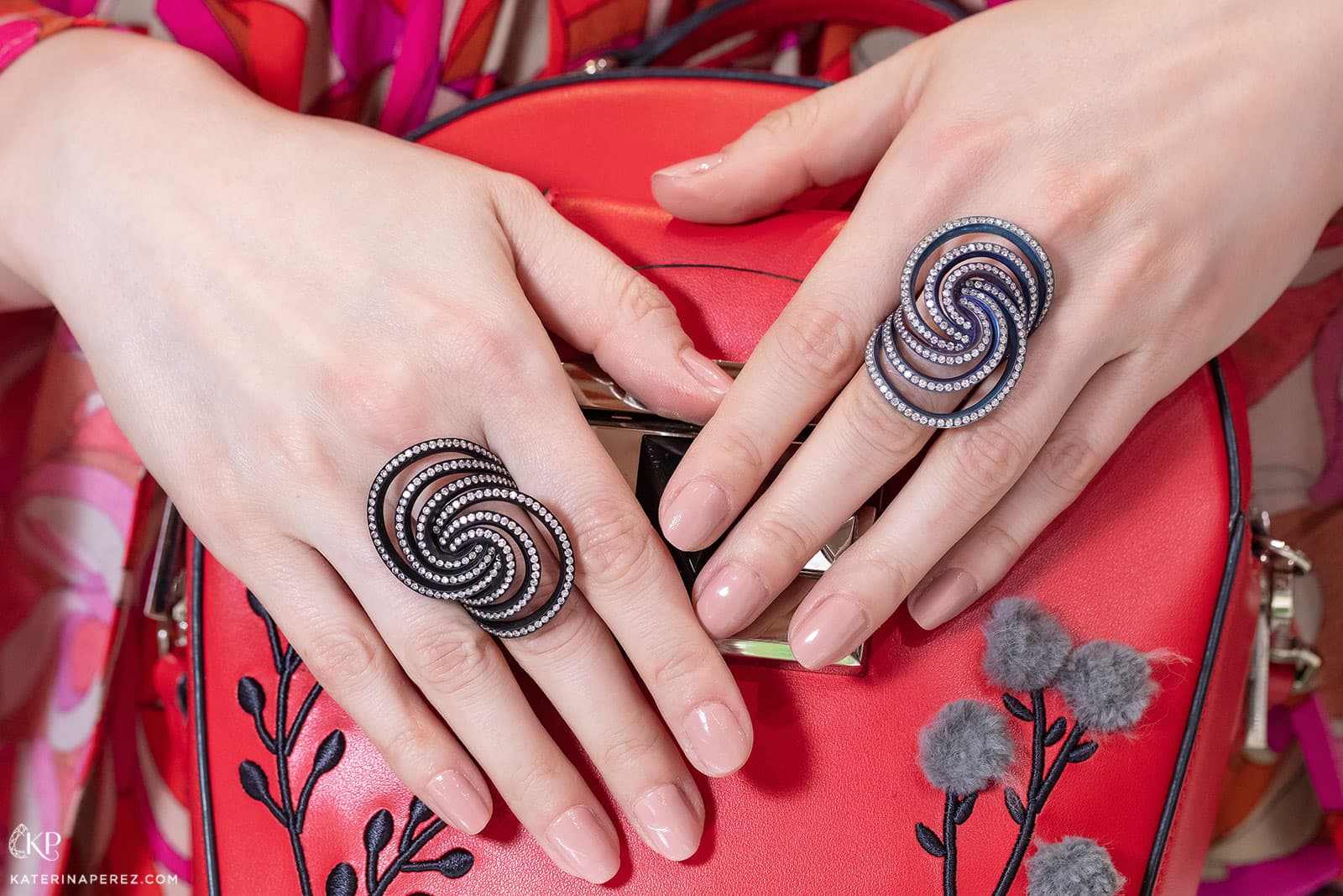 Graziela Gems 'Titanium' collection 'Swirl' rings with diamonds in titanium