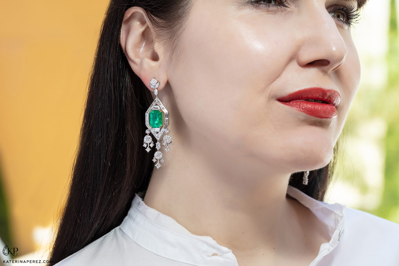  Sunita Nahata 'Regalia' collection earrings with 3.53ct Zambian emerald and diamonds in white and yellow gold