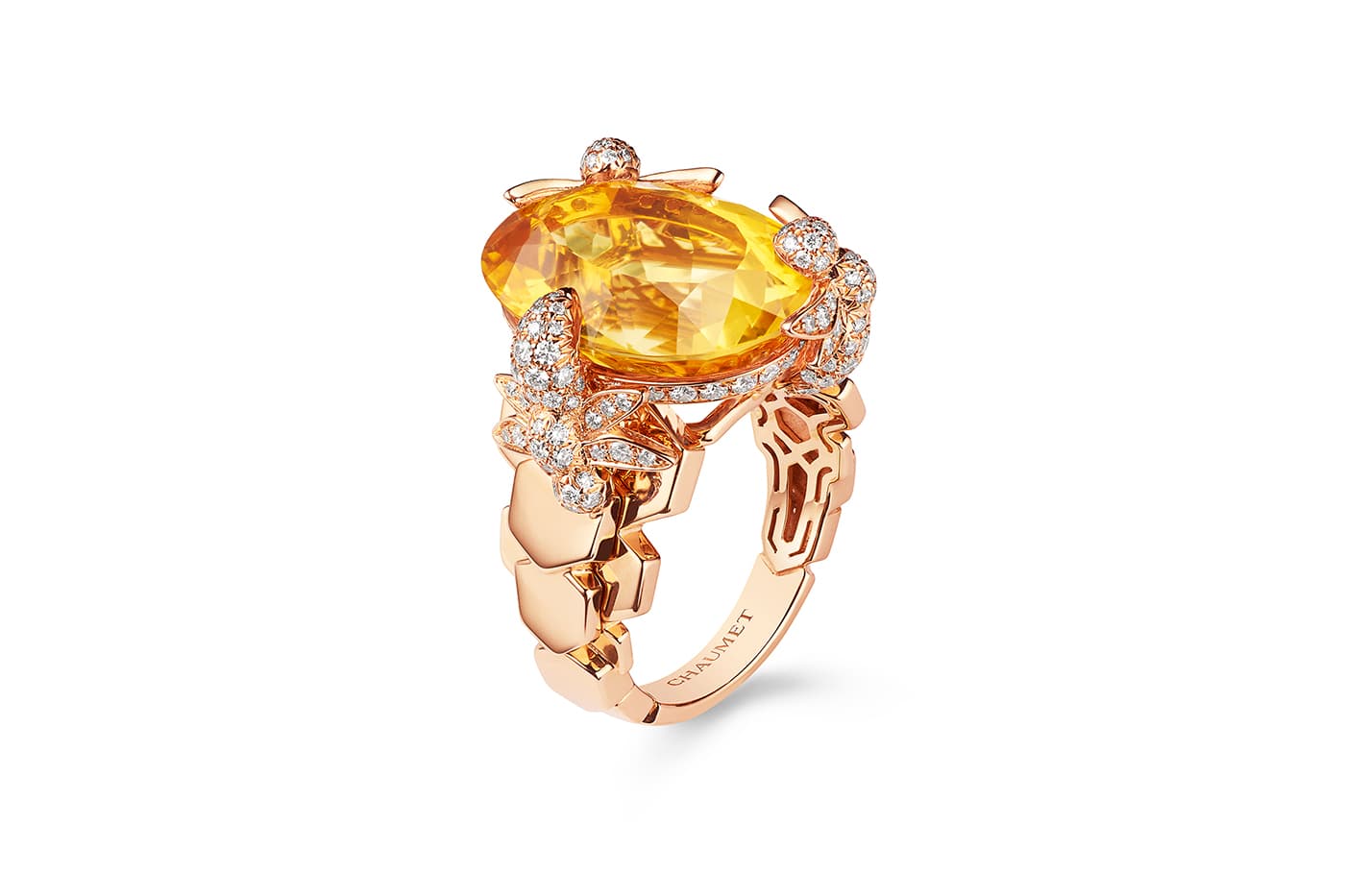  Chaumet 'Bee My Love' ring with yellow sapphire and diamonds in yellow gold