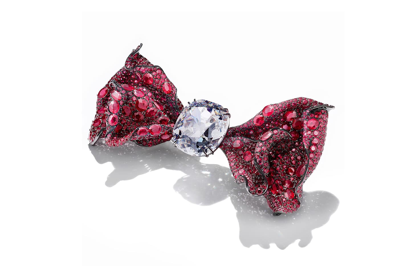  Cindy Chao The Art Jewel 2016 Black Label Masterpiece brooch with 76.91ct old mine cut, cushion shaped diamond and total of 110.54ct rubies 
