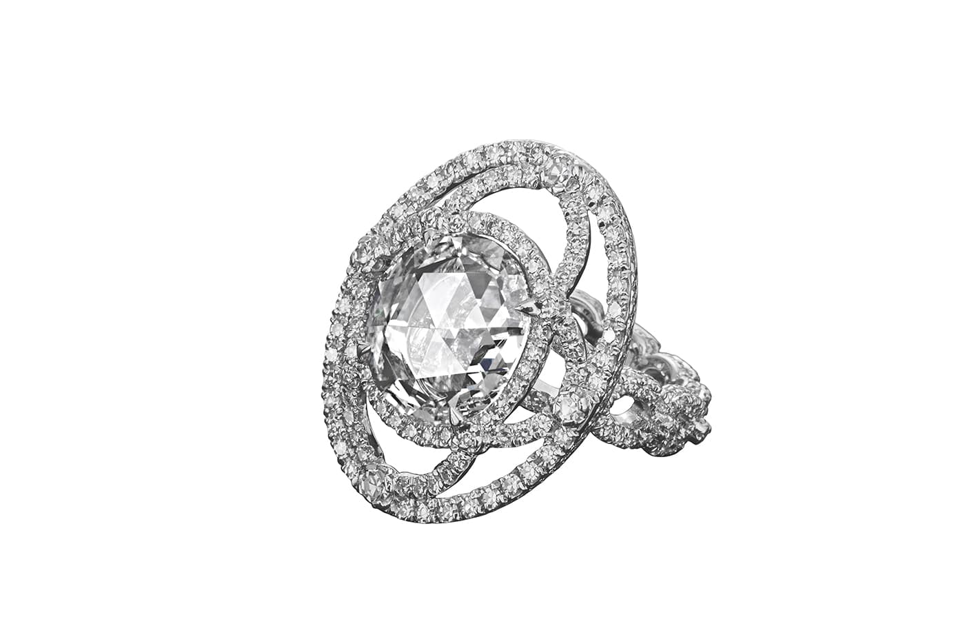  Carnet by Michelle Ong 'Blanche de Carnet' ring with diamonds in platinum