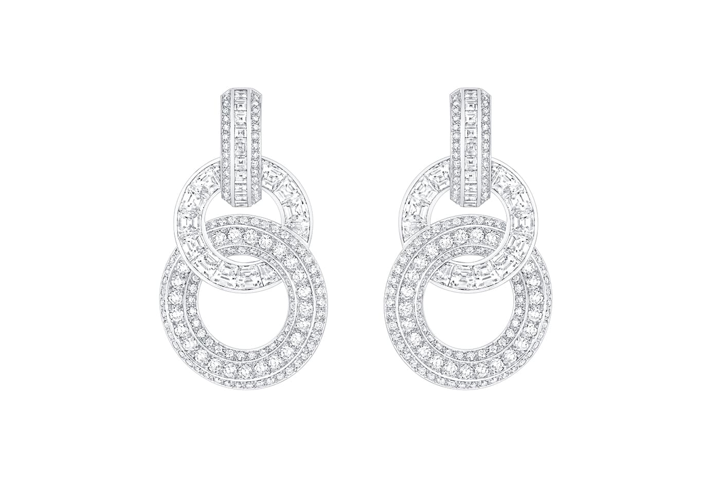  Louis Vuitton ‘Riders of the Knights’ collection 'La Cavaliere' earrings with diamonds in white gold