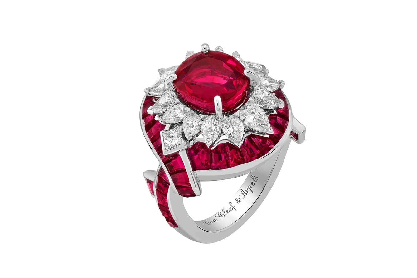  Van Cleef & Arpels 'Romeo and Juliet' collection 'Filter D'Amore' ring with Burmese cushion cut ruby of 3.89ct, rubies and diamonds in white gold