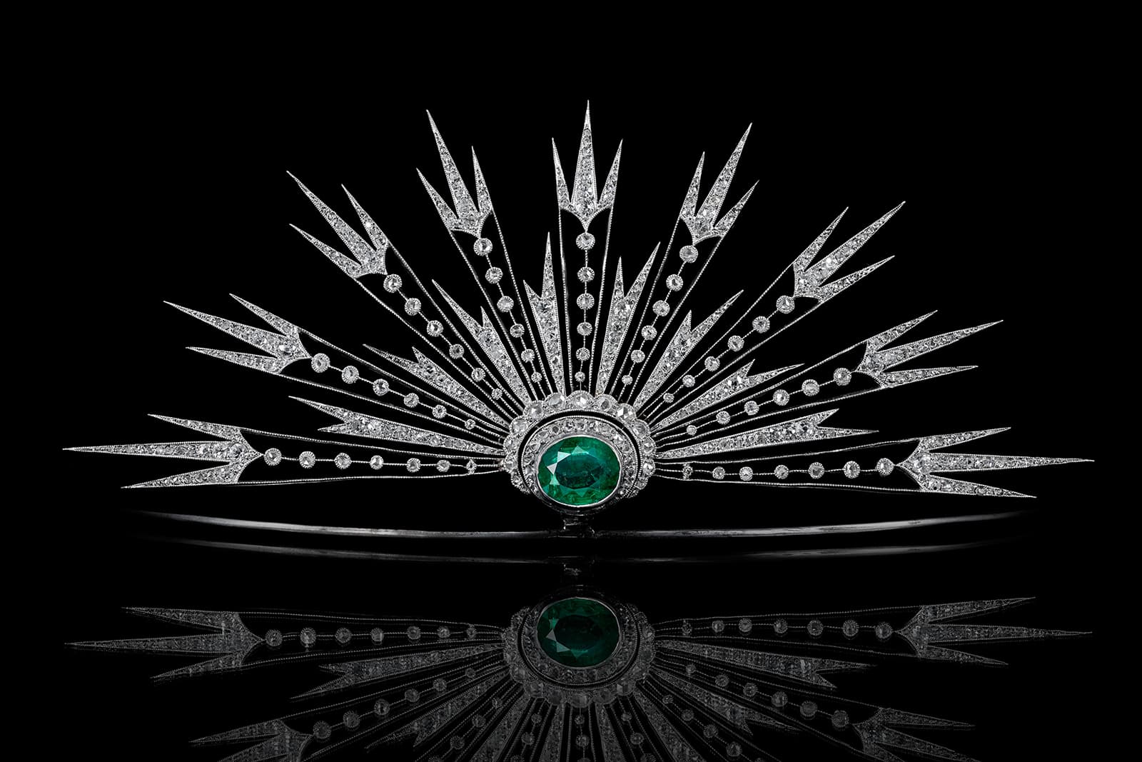  Chaumet  ‘Radiant Sun’ aigrette with diamonds and emerald in gold and silver from 1916