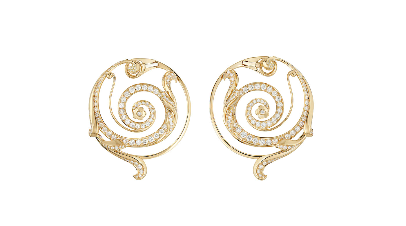  Boucheron 'Armoiries' earrings in yellow gold with diamonds