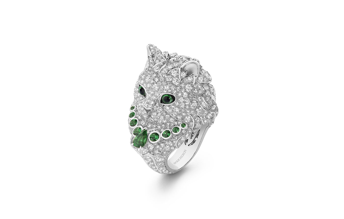  Boucheron 'Wladimir' ring with colourless diamonds and emeralds