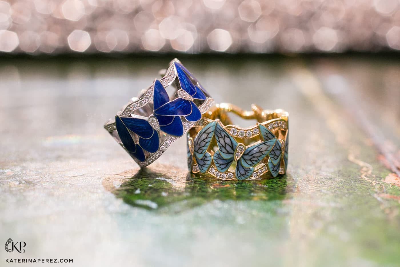  Ilgiz F. butterfly rings with diamonds and enamel in yellow gold