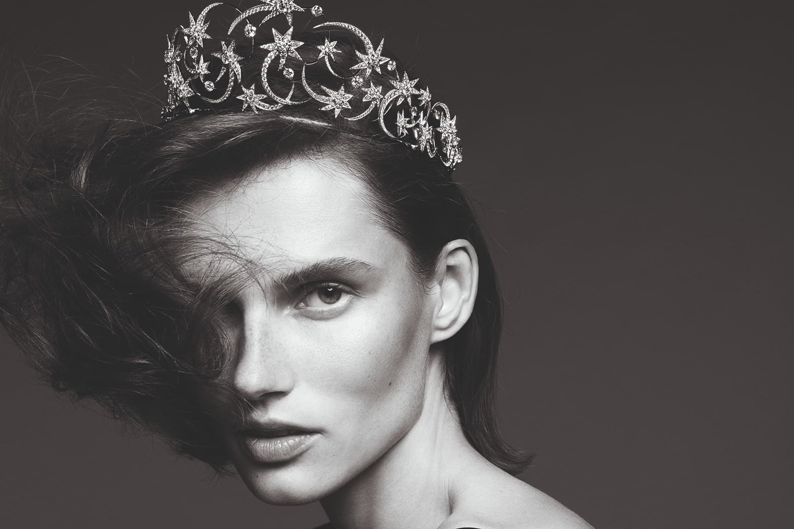 Chaumet 'Les Ciels de Chaumet' collection 'Étoiles Étoiles' tiara with diamonds in white gold