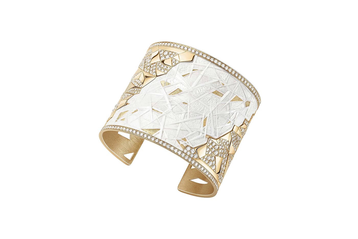  Piaget 'Golden Sunlight' cuff with feather marquetry by Nelly Saunier, and 13.32ct diamonds in yellow gold