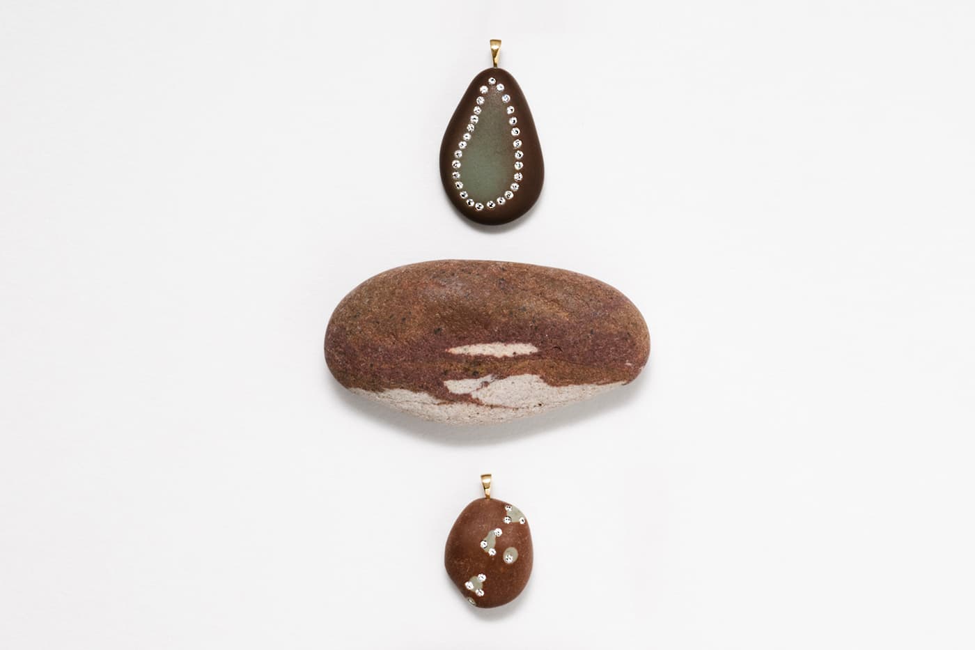  CVC Stones pendant with diamonds in yellow gold