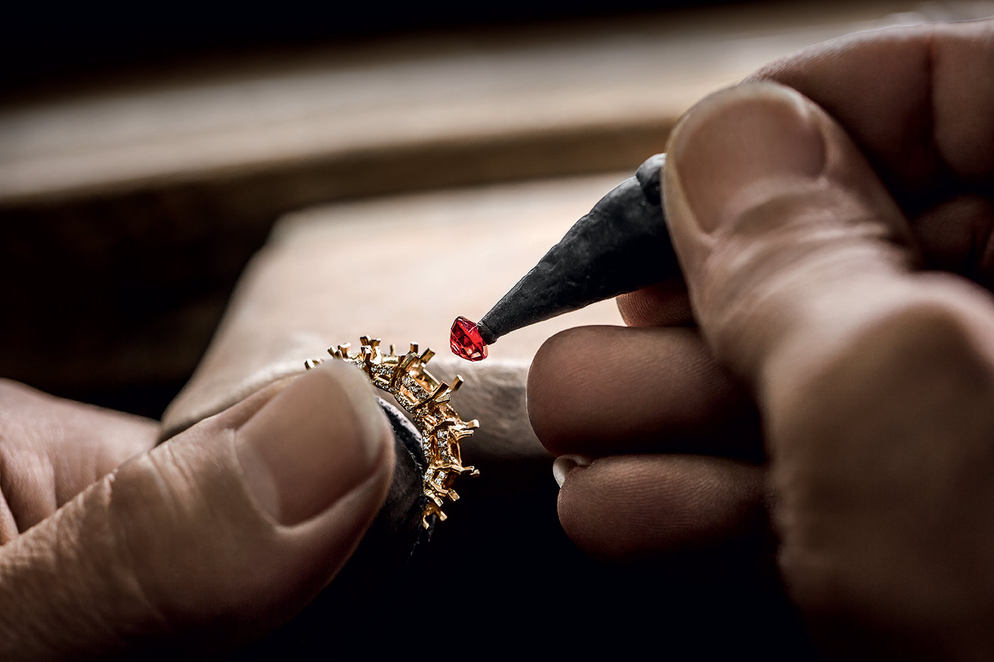 The making of 'Gem Dior' collection. Photo by Pol Baril