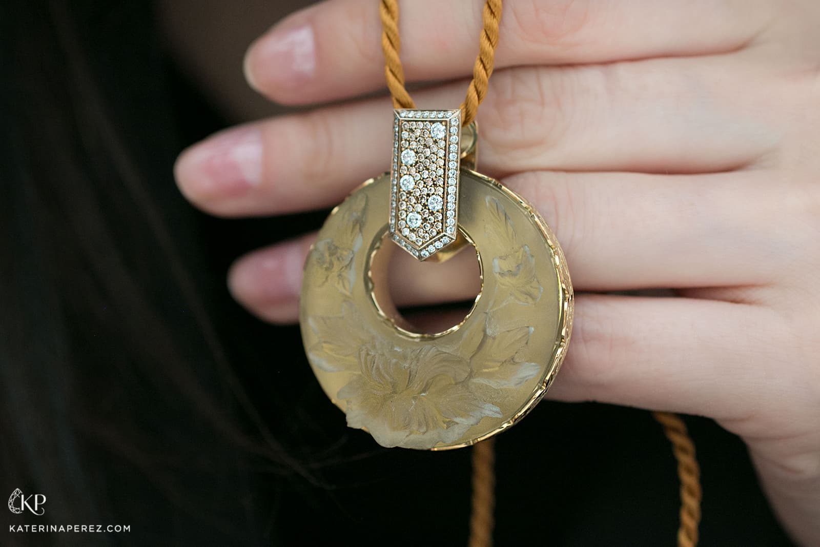 MiLiO 'Eternal Beauty' necklace with 91.05 cts carved citrine, yellow and colourless diamonds