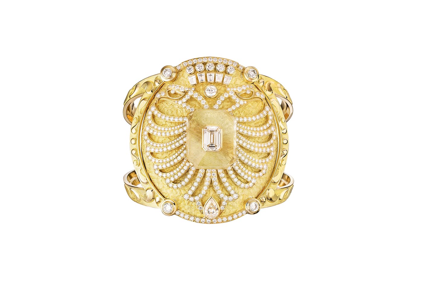  Chanel 'Le Paris Russe de Chanel' collection 'Aigle Cambon' cuff with quartz and diamonds in yellow gold