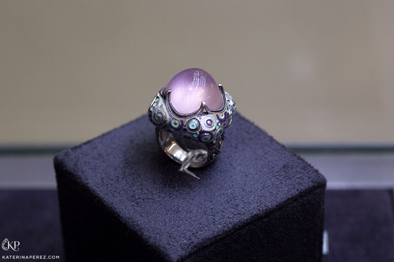 Elena Okutova'Bakst' ring in silver, diamonds, sapphires and quartz