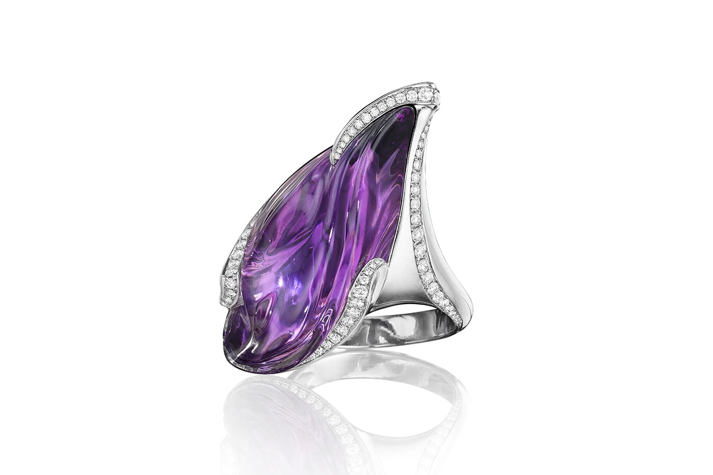  Naomi Sarna carved amethyst and diamond ring set in platinum