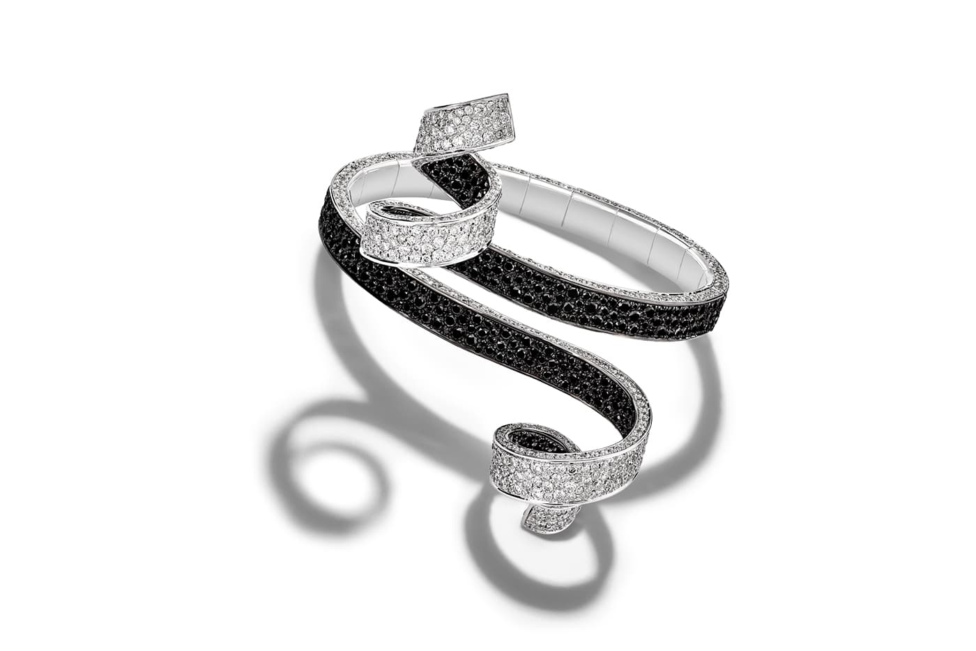  Emmanuel Tarpin for de Grisogono 'Prologue' bracelet with colourless and black diamonds in white gold