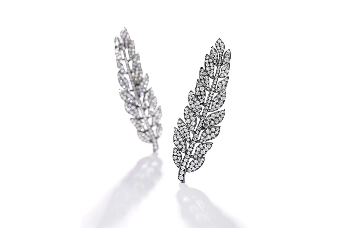  Hemmerle pair of diamond brooch hair clips 