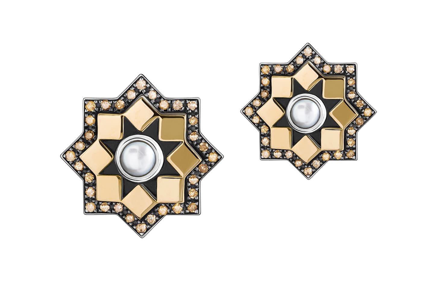  Azza Fahmy 'Mamluk' collection ‘Qalawun’ earrings with diamonds and pearls in yellow gold and sterling silver