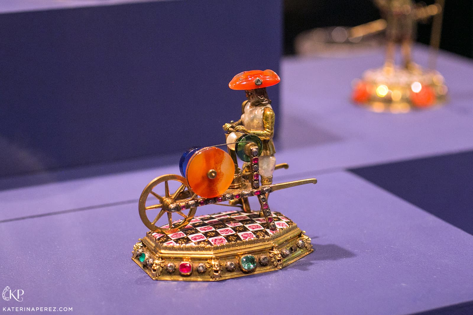  The knife-grinder figurine (one out of three) in silver, diamonds, rubies, emeralds, pearls, marble, cornelian and enamel. Dresden, first quarter of 18th century