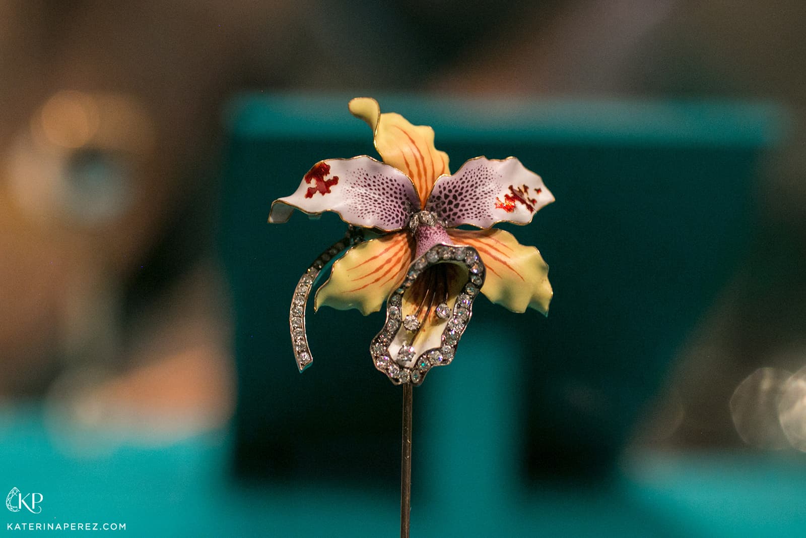 Orchid brooch in enamel and diamonds. Western Europe, late 17th century