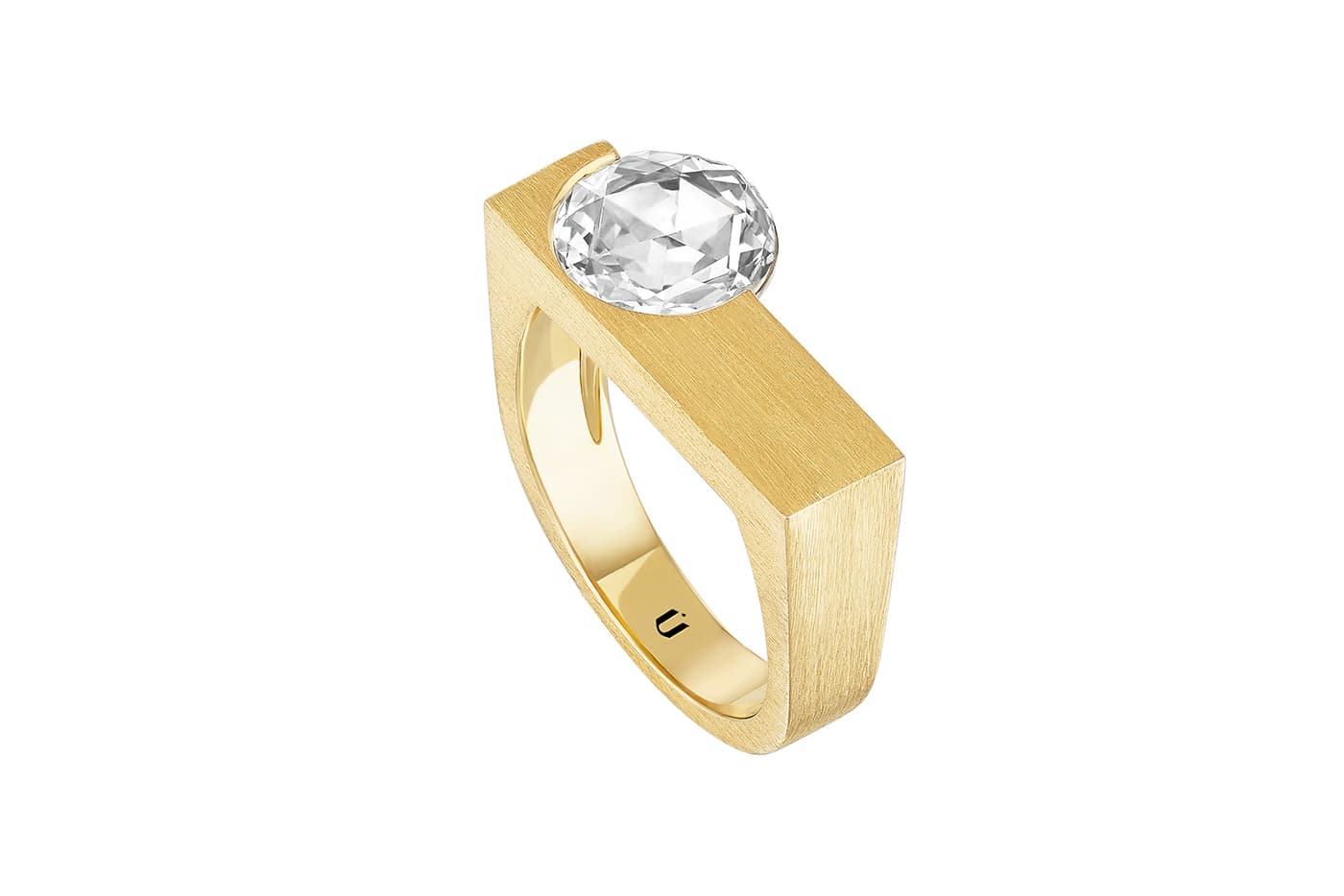 Nuun 'Thahab' ring from the 'Manifesto' collection with 1.47ct diamond in yellow gold