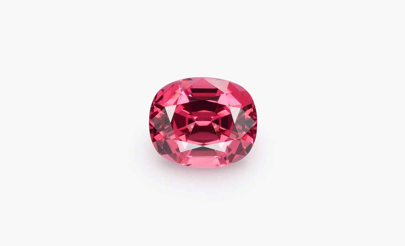  Nomad's Gems 3 cts Vermillion red spinel