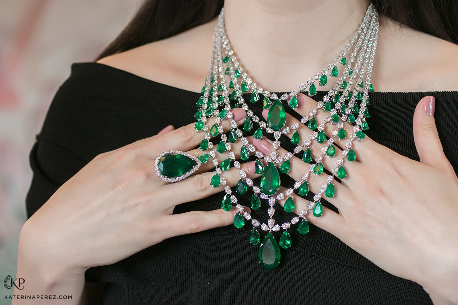 Chopard ‘Red Carpet’ collection necklace with pear cut cabochon emeralds, emeralds and diamonds