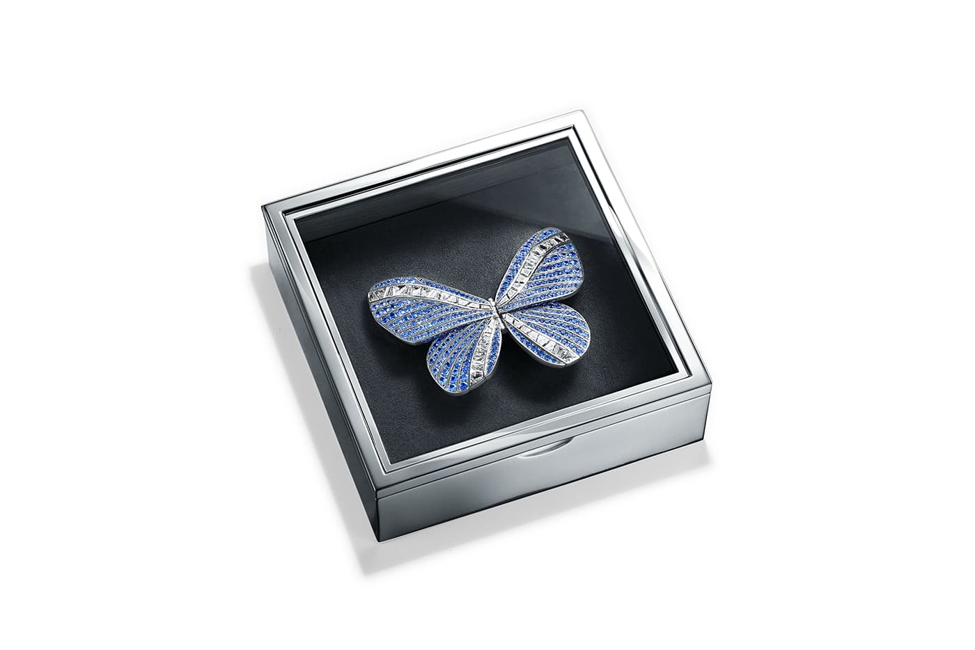  Tiffany&Co. Blue Book 2019 collection brooch with sapphires and diamonds in white gold, box in sterling silver and glass 