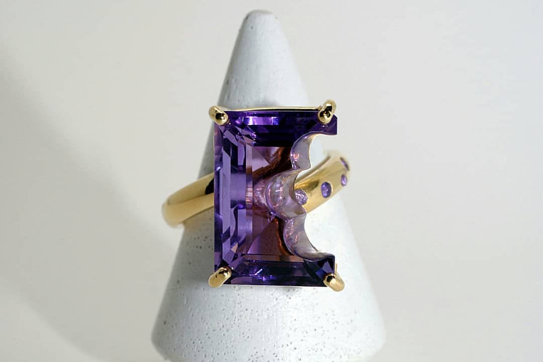  Isla Gilham ‘Bitten’ ring in amethyst