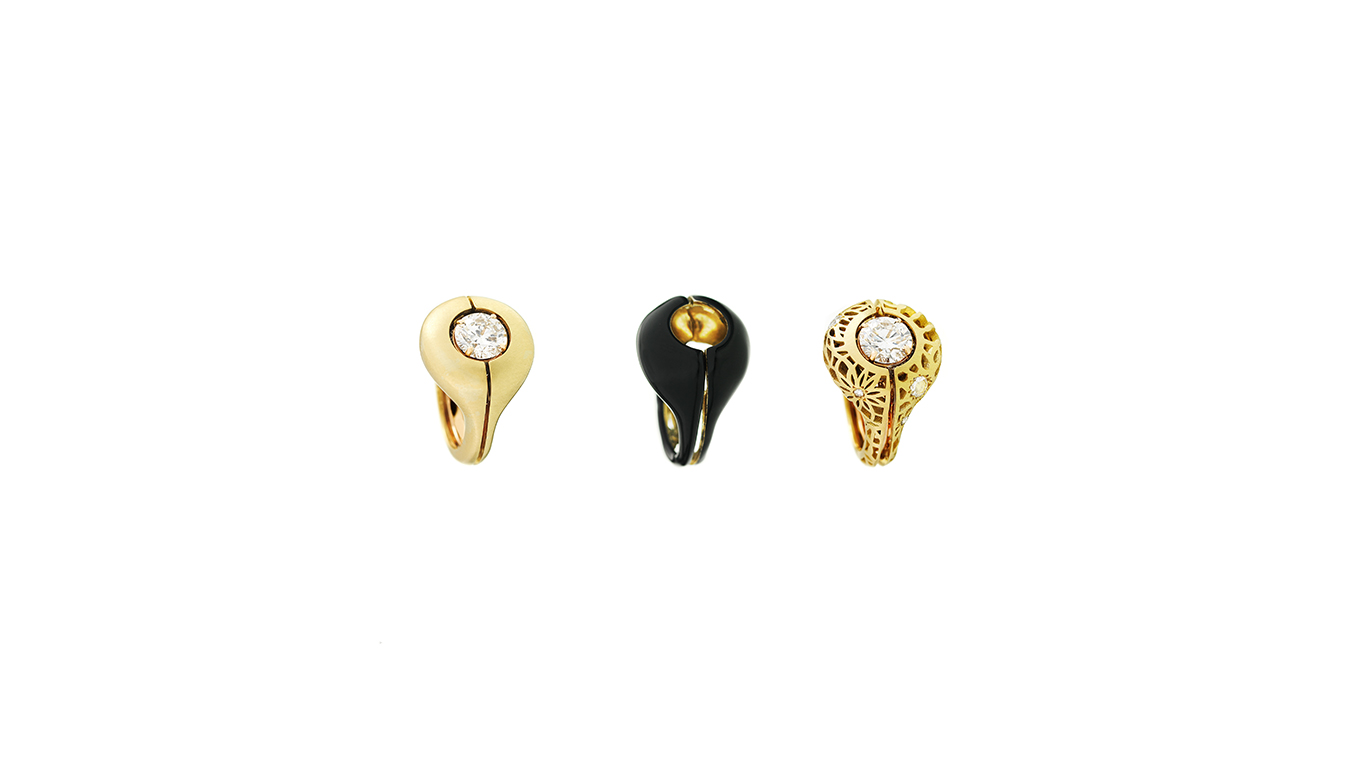  AW Mouzannar ring jackets in yellow gold and black enamel