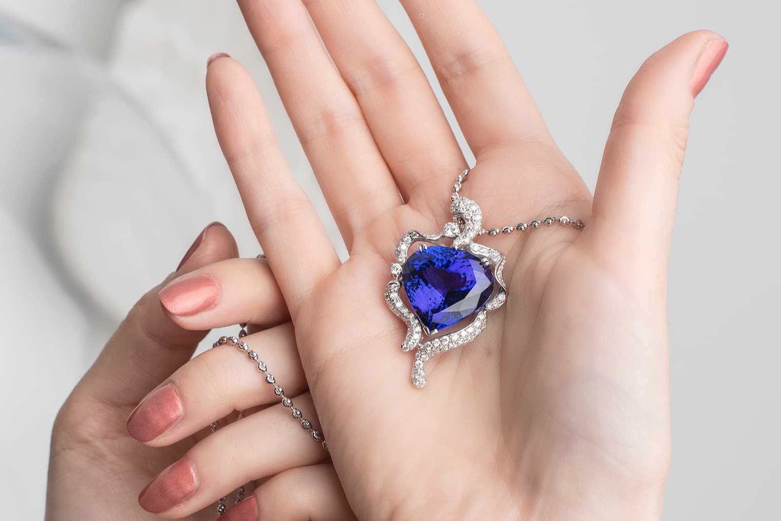  Tanzanite and diamond pendant by Jessie Foo