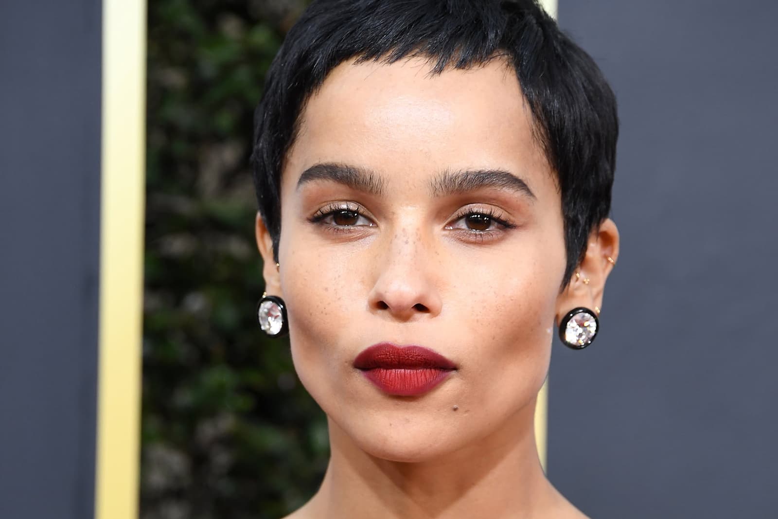 Zoë Kravitz wearing Lorraine Schwartz stud earrings with 32ct diamond and black jade