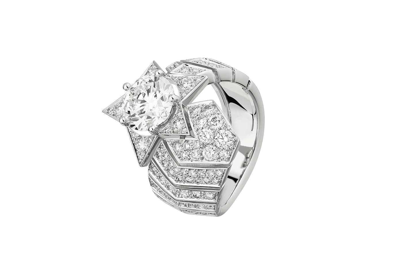  Chanel ‘Cométe’ collection ring with diamonds in white gold