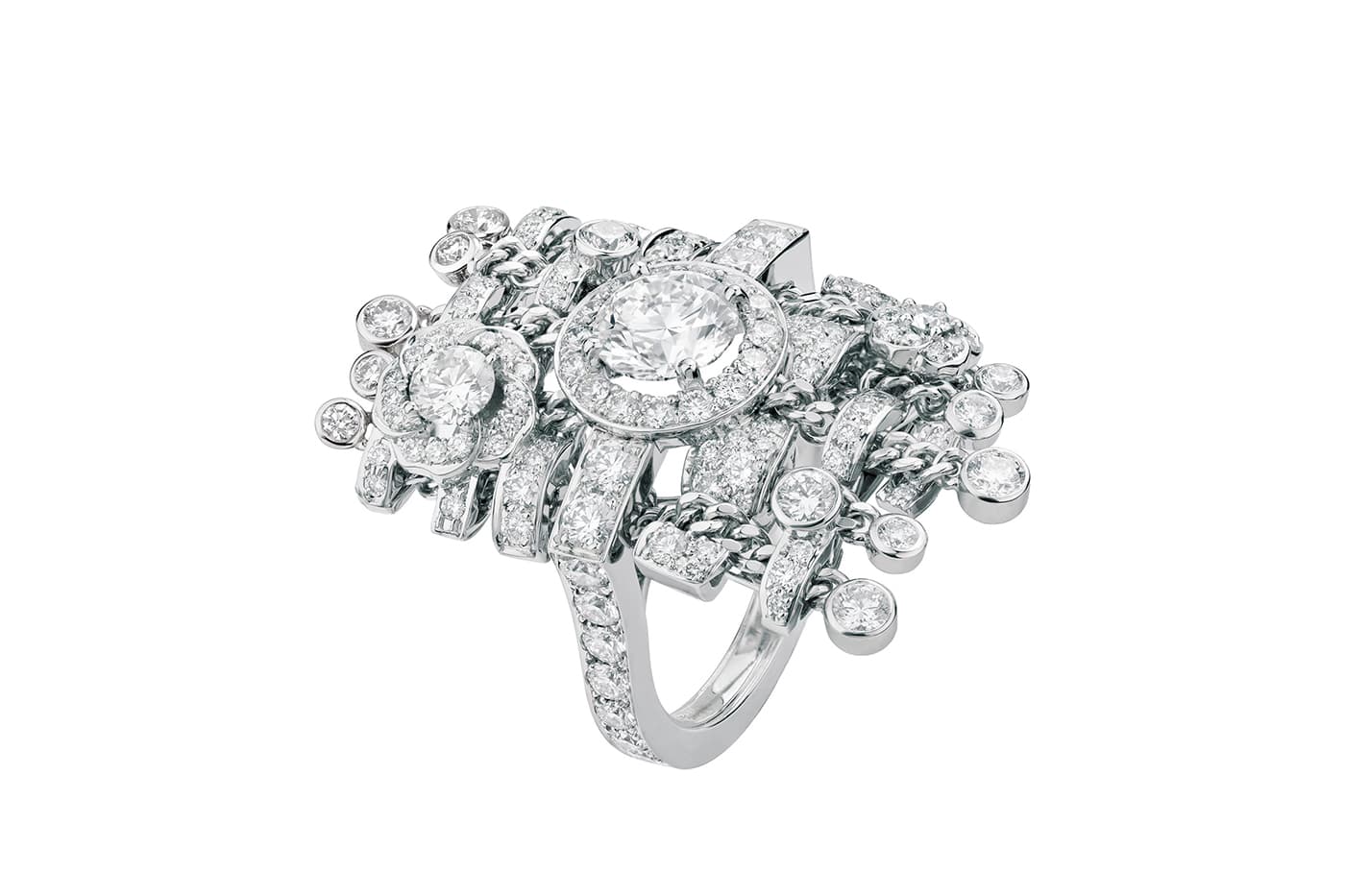  Chanel High Jewellery Tweed de Chanel collection Tweed Brodé ring with diamonds in white gold