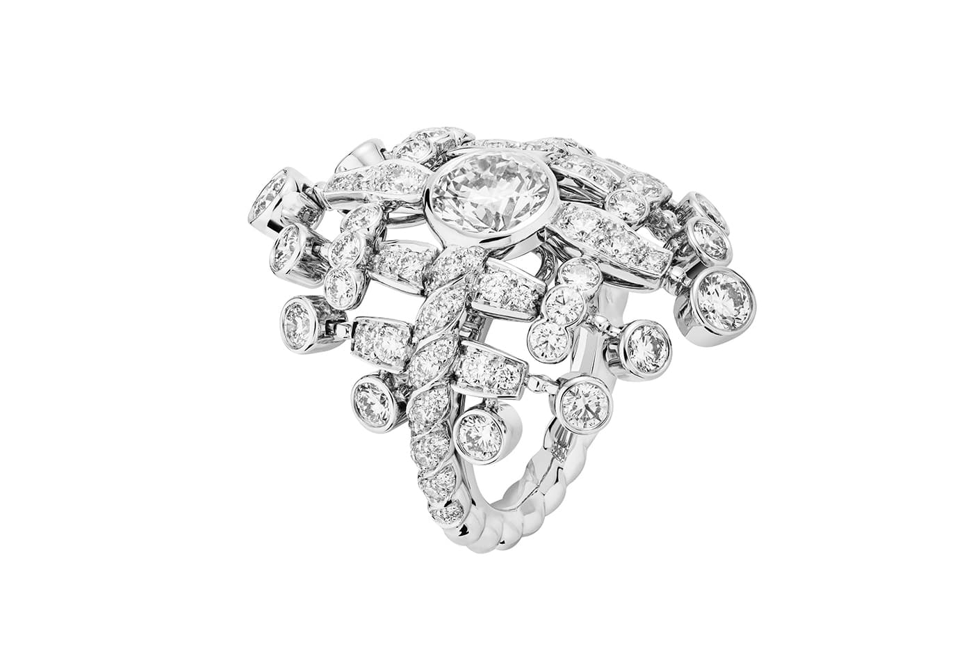  Chanel High Jewellery Tweed de Chanel collection Tweed Brodé ring with diamonds in white gold