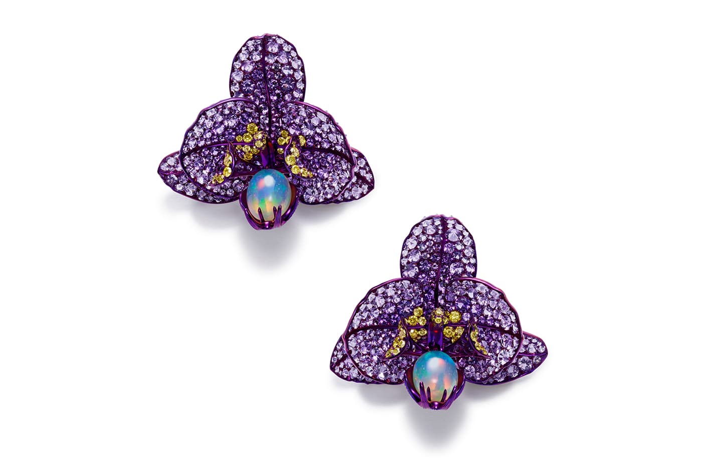 Chopard Red Carpet 2019 collection 'Orchard Suite' earrings with opal, tsavorites, sapphires and amethysts in titanium