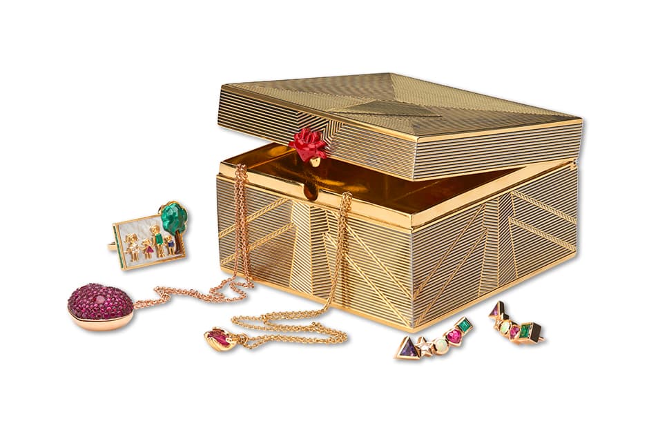  Solange Azagury-Partridge Keepsake box with lacquer in gold vermeil