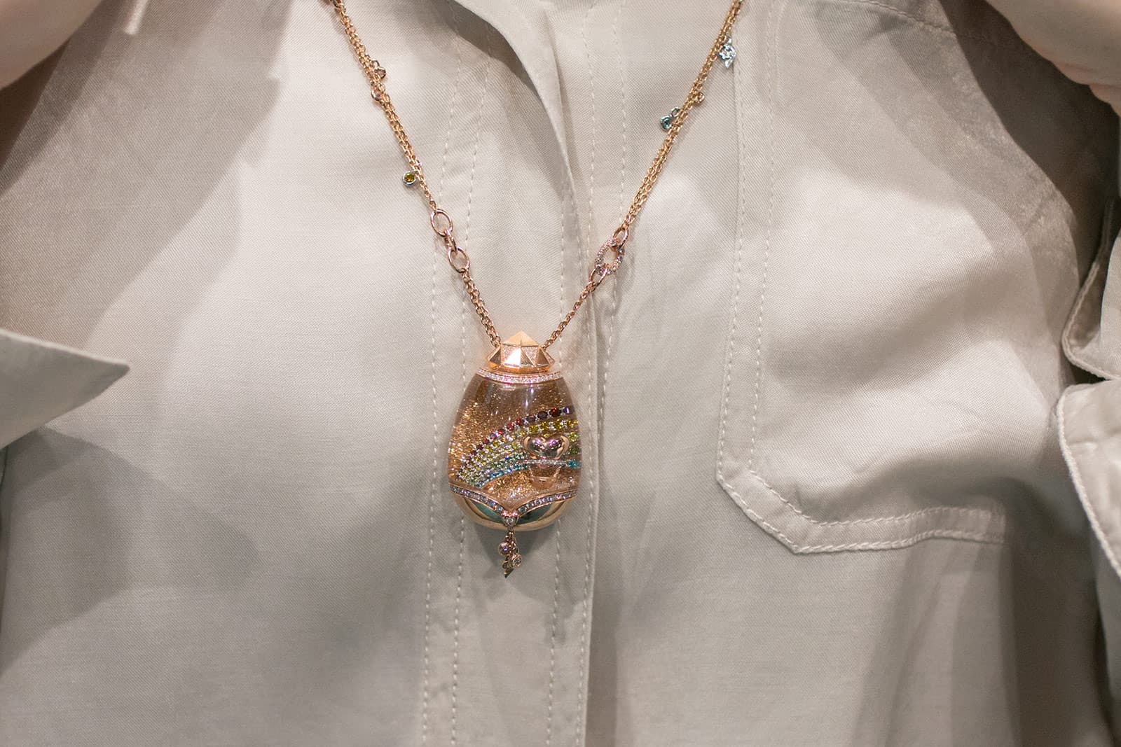  Capolavoro Journey of Love snow globe pendant with diamonds, sapphires, ruby and emeralds in rose gold