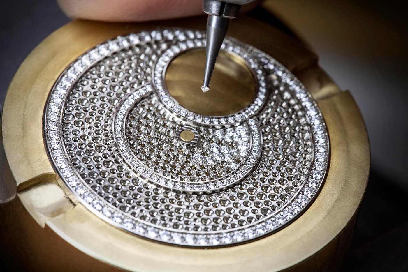  The making of Vacheron Constantin Égérie watch 