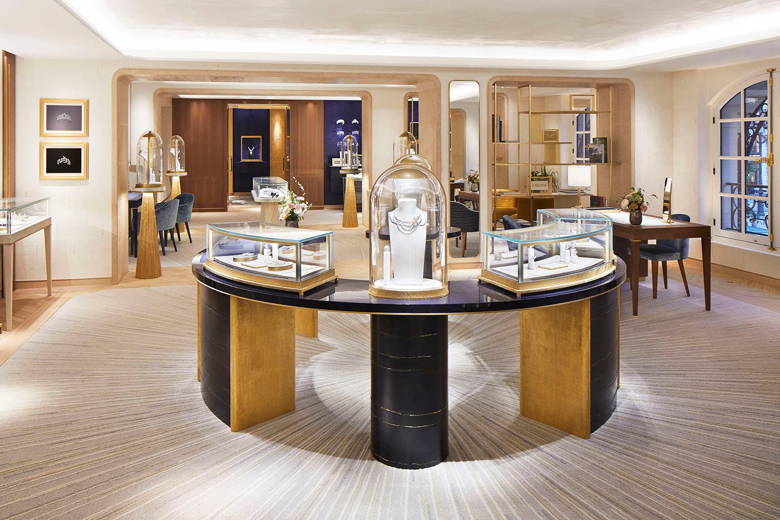  Chaumet renovated boutique in Place Vendôme 