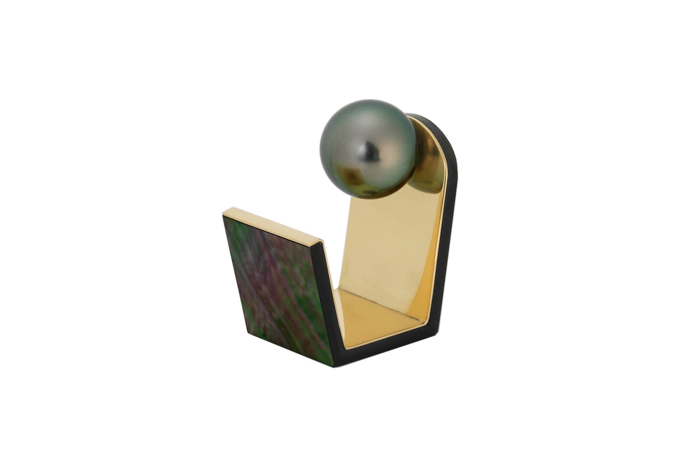  Melanie Georgacopoulos Nacre ring with Tahitian pearl and mother of pearl in yellow gold