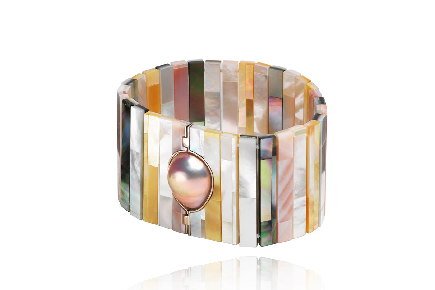  Melanie Georgacopoulos Tile bracelet with lavender fresh water pearls and mother of pearl in yellow gold
