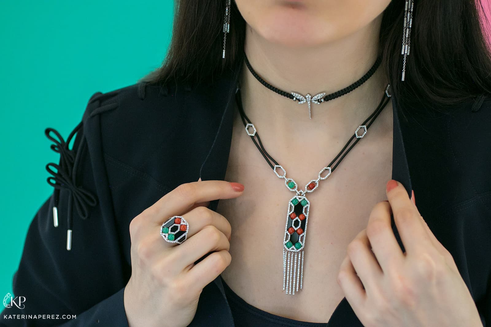  Anapsara Lempicka jewellery suite with diamonds and enamel in white gold