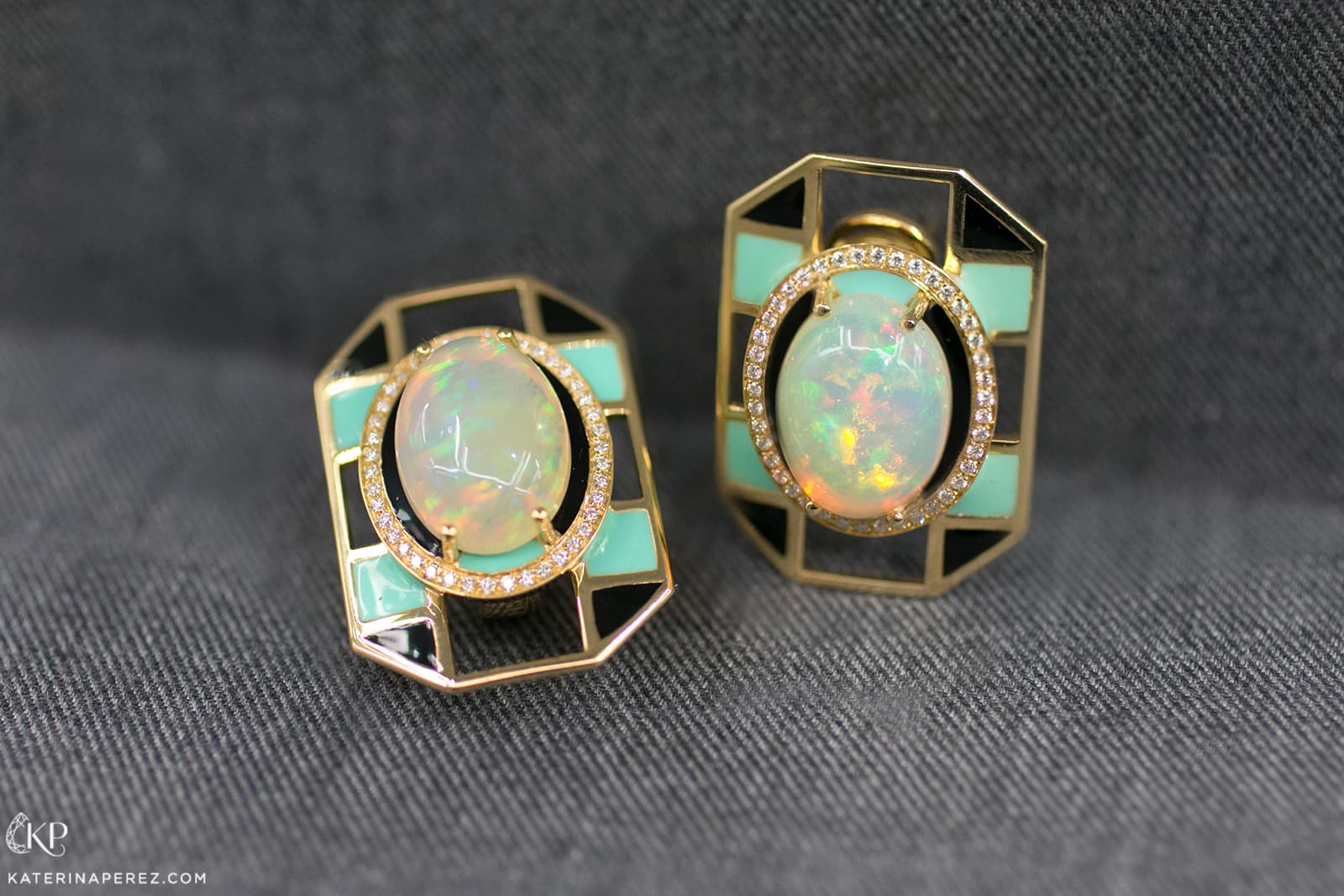  Anapsara Art Deco earrings and ring with diamonds, opals and enamel in yellow gold