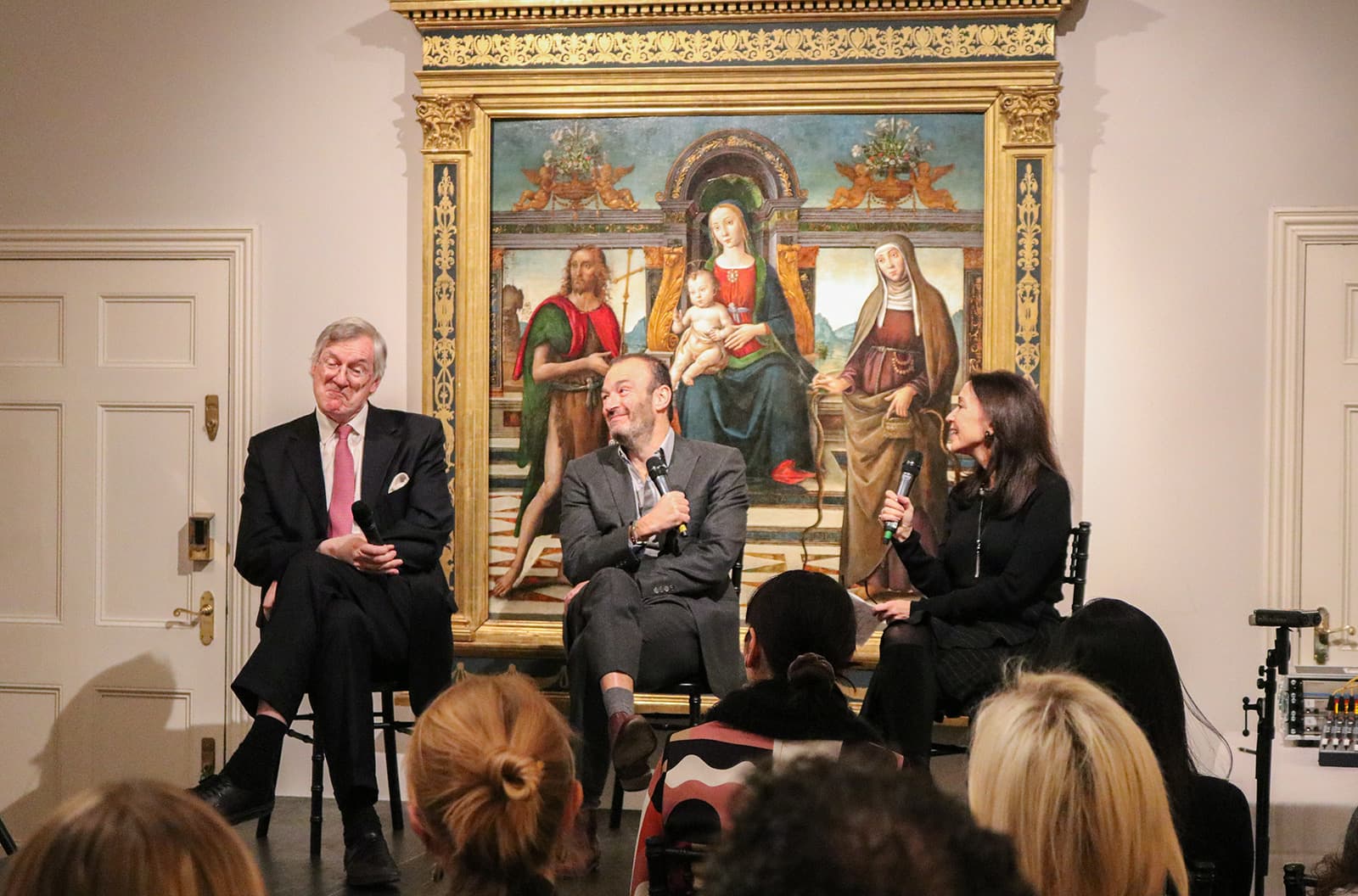 Living in Colour: The fine art of jewellery talk in Dickinson Gallery
